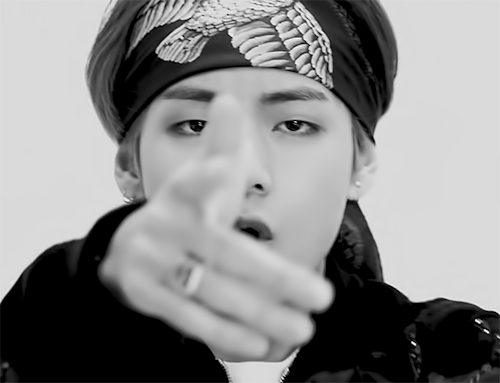 simmy — Cops and Robbers (crimelord!Taehyung and...
