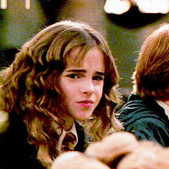 IAmFozzieBear — breadmaakesyoufat: shut the fuck up hermione you...