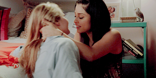 amateur lesbians gif tumblr