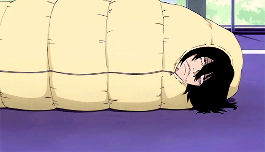 Shōta Aizawa y su saco de dormir amarillo