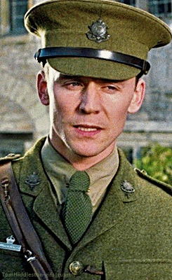 Tom Hiddleston, Captain Nicholls