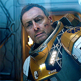 toby stephens lost in space