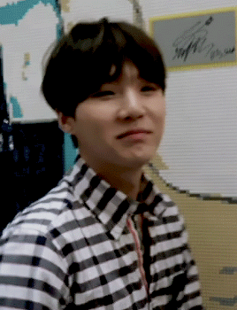 potatohead — bangkons: // you surprised Yoongi by singing his...