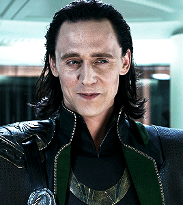 Loki + smirk the avengers : T-Hiddleston 😍💕