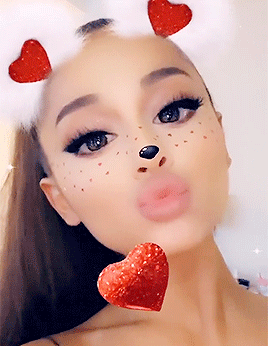 badsliar: Ariana Grande on Valentine's Day 2019 : DAILY GRANDE